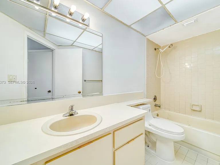 8290 Lake Dr #236 — Photo 17