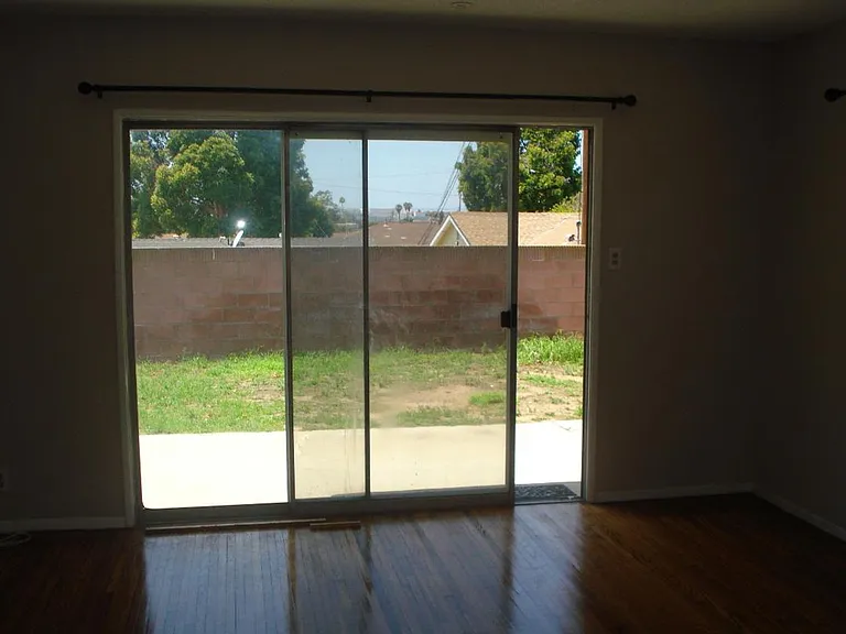 20521 Madrona Ave — Photo 5