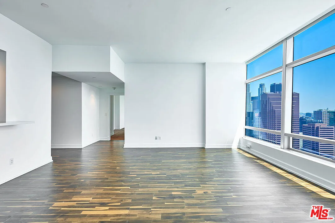 2 bed, 2.0 bath, 1580 sqft, $6,695 — Photo 4