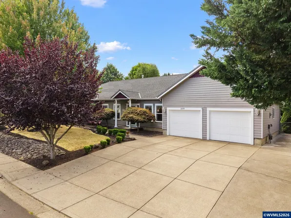2210 NW Broadway St, Albany, OR 97321