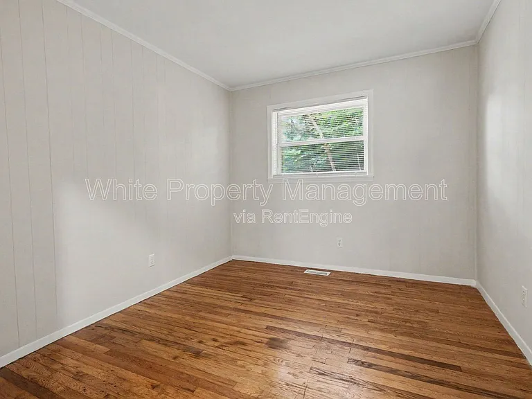 9131 Feldbank Dr — Photo 7