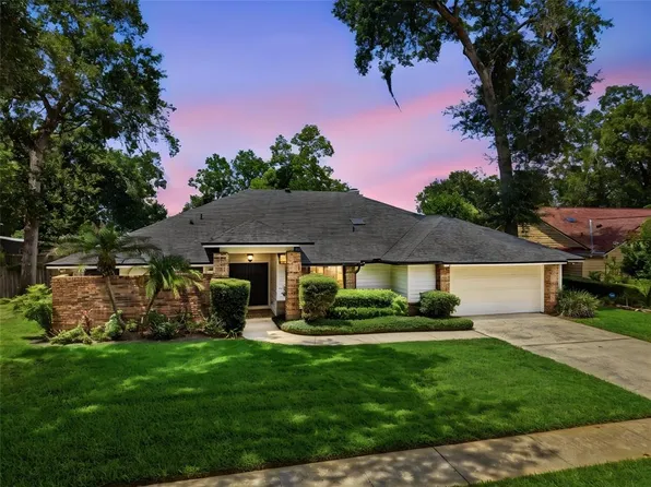2309 Sweetwater Country Club Place Dr, Apopka, FL 32712