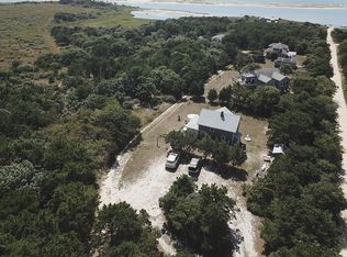 77 Washque Ave, Edgartown, MA 02539