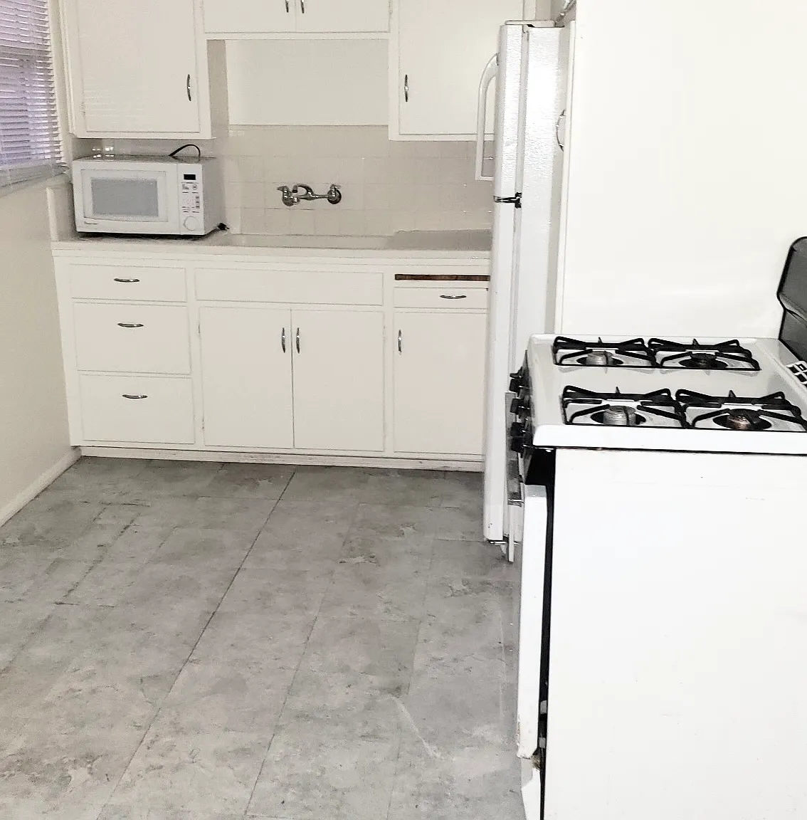1 bed, 500 sqft, $2,300 — Photo 2
