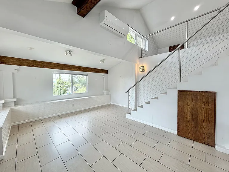 626 Benton Way — Photo 7