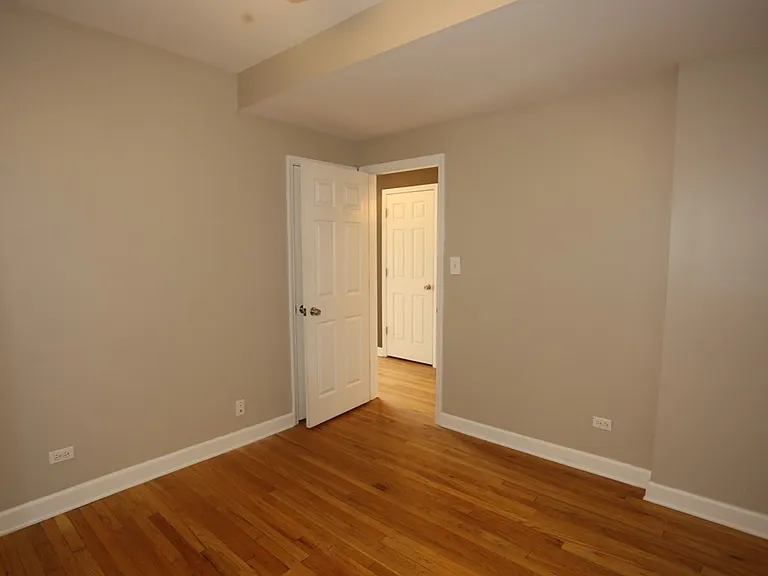 5208 N Sawyer Ave #2 — Photo 16