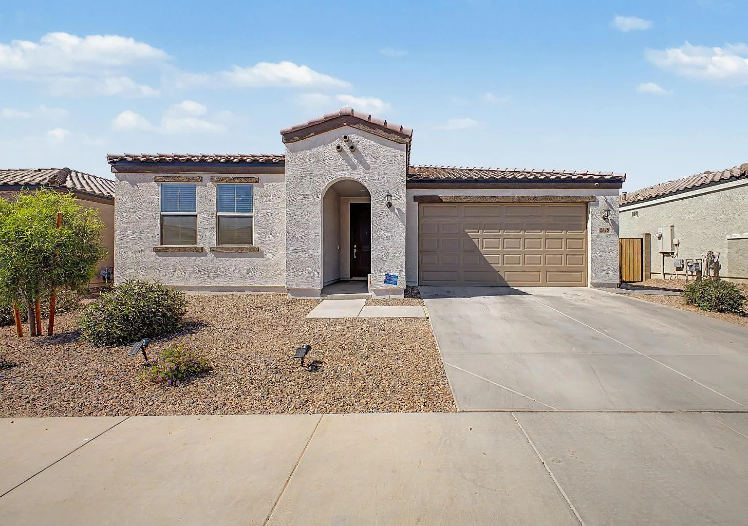 4 bed, 2124 sqft, $2,500 — Photo 1