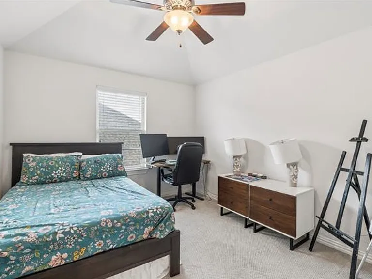 329 Hitch Wagon Dr — Photo 8