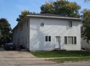998 Cherry St, Oshkosh, WI 54901