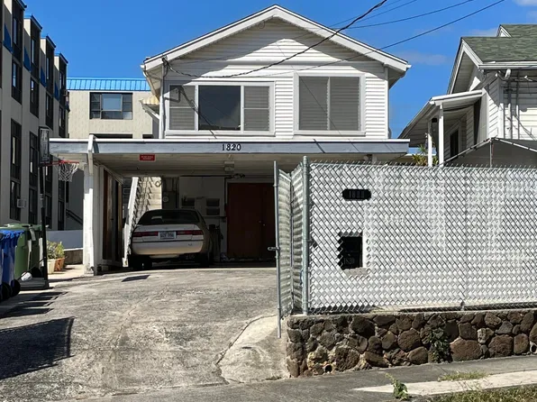 1820 Bachelot St #A, Honolulu, HI 96817