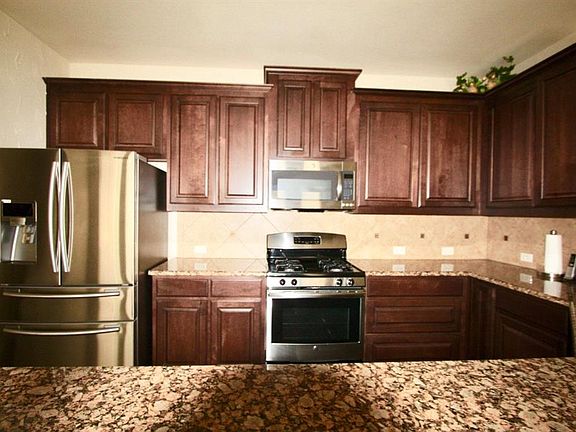 5th image of 1424 Arapaho Dr