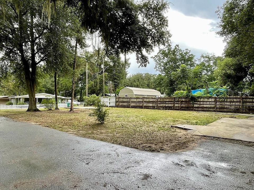 1st image of 1115 SE Pearce Lane