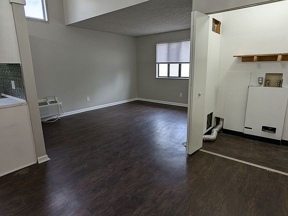 5th image of 805 Kerns Dr NE #A