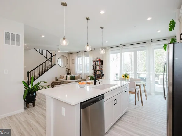 336 Bay Club Pkwy, North East, MD 21901