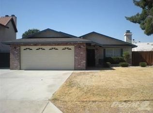 18510 Mountain Meadows Dr, Victorville, CA 92395