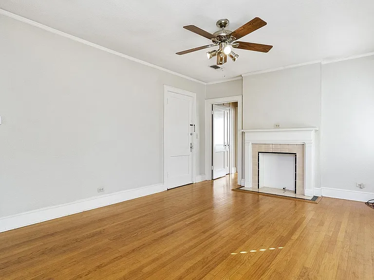 504 Gladstone Blvd — Photo 3