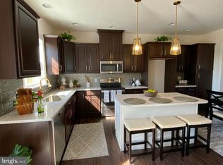 2419 Spring Water Cir, Lancaster, PA 17603