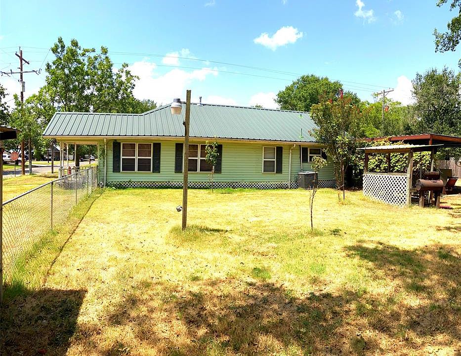312 11th St, Somerville, TX 77879 MLS 44926862 Zillow