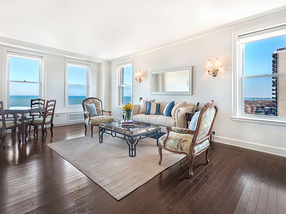 3rd image of 3500 N Lake Shore Dr APT 14C
