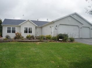 1644 Fox Run, Dixon, IL 61021