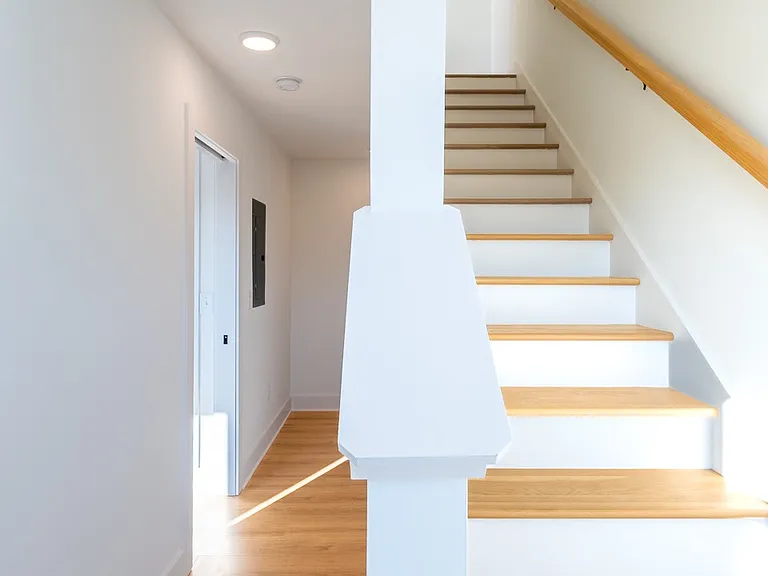 102 Duke St #8 — Photo 17