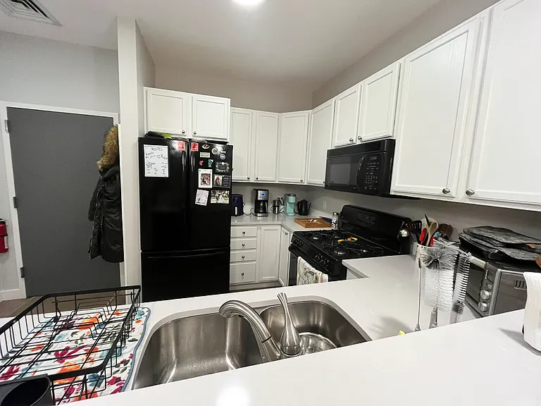 410 Farrell St #105 — Photo 8