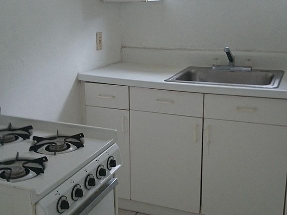 5th image of 1016 8th St #14