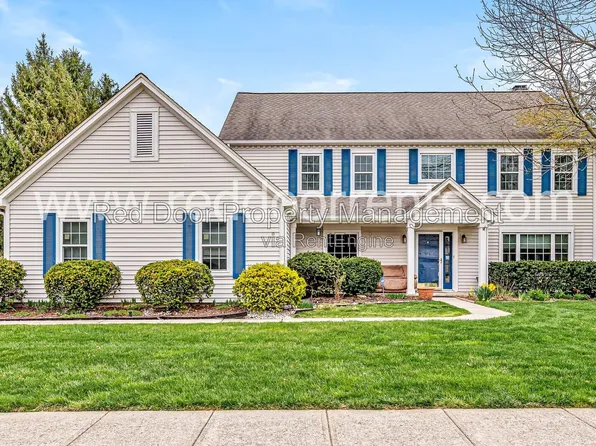 261 Wyndotte Dr, Carmel, IN 46032