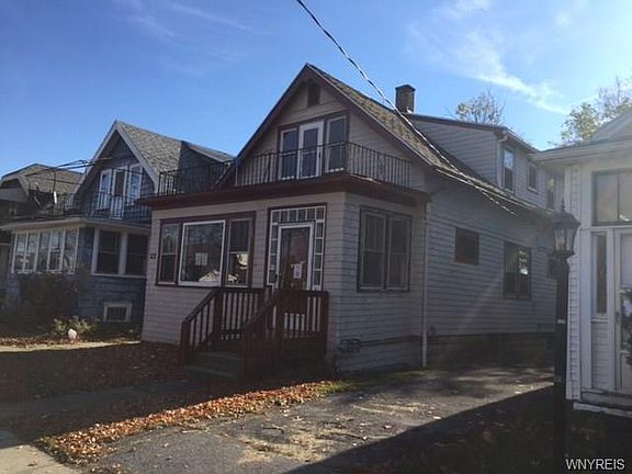 2nd image of 33 Collingwood Ave