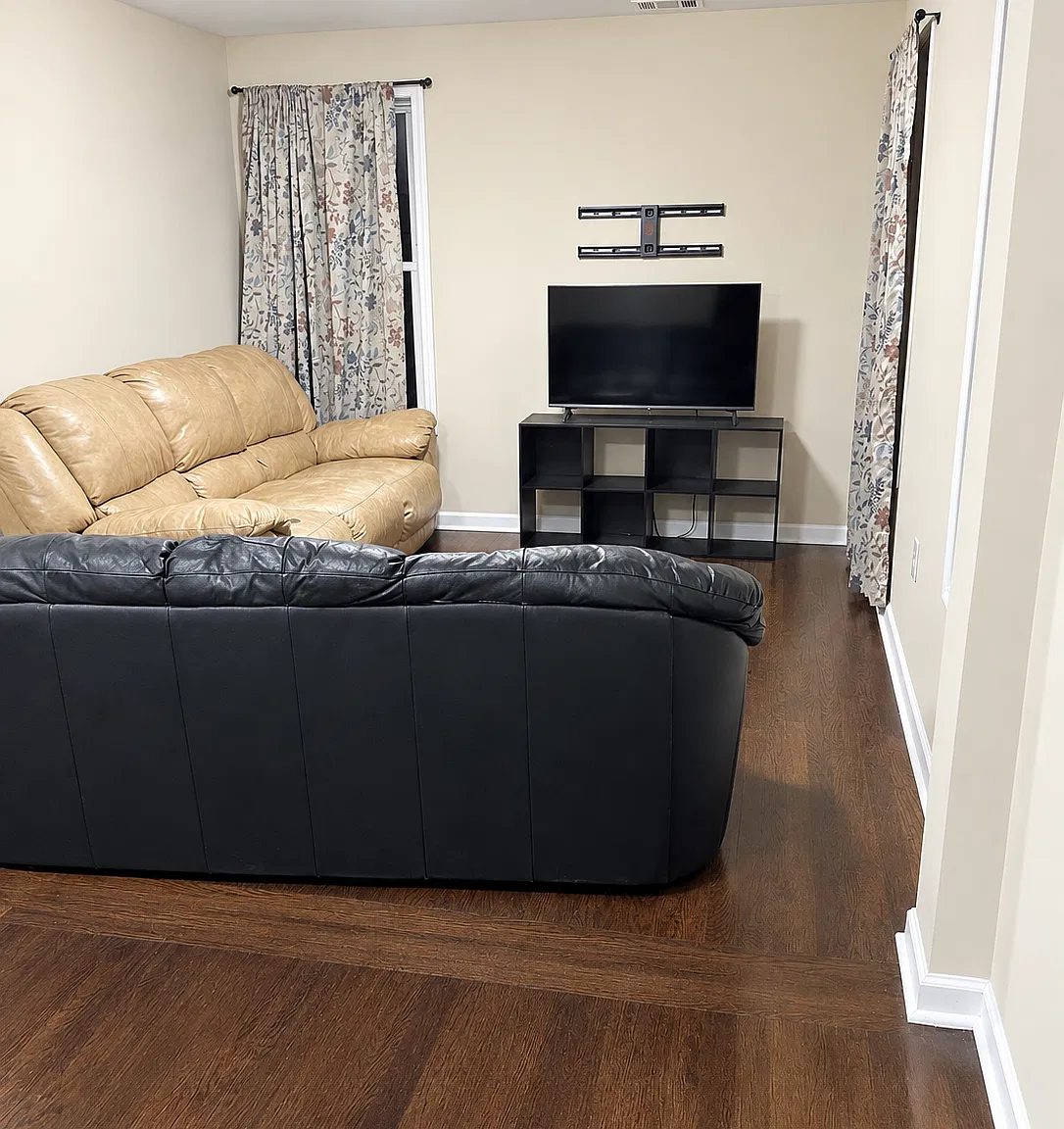4 bed, $3,500 — Photo 3