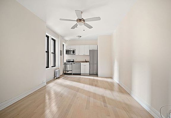 2nd image of 66 Saint Nicholas Pl #54A