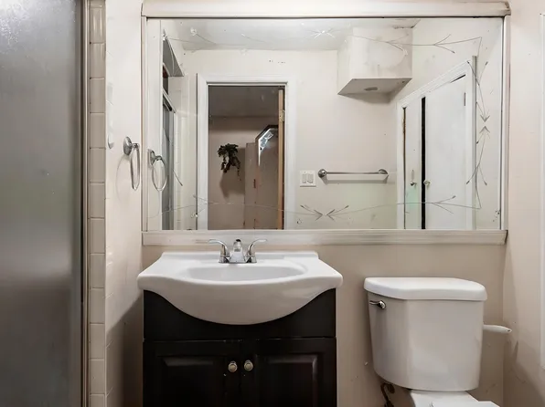 27 Bascom Place image 15 of 25