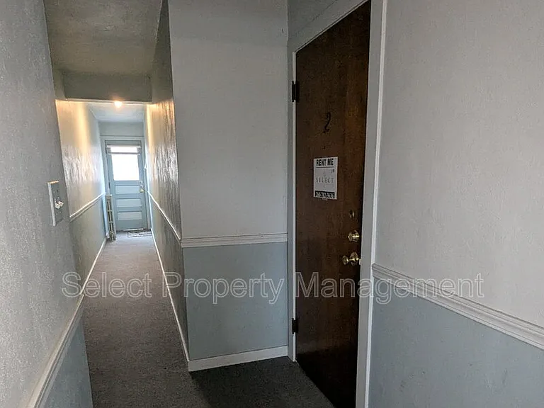 1033 Edgewater Ave #2 — Photo 3