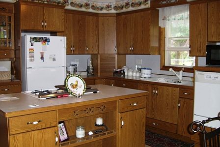 Kitchen (Custom Cabinets)