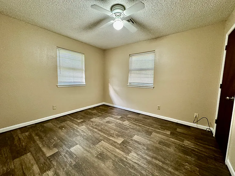 641 Green Country Dr — Photo 10