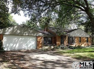 23890 Gill Rd, Farmington, MI 48335