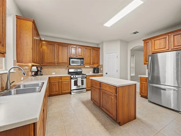 2306 Caprock Pl — Photo 13