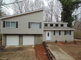 6813 Red Maple Dr, Rex, GA 30273