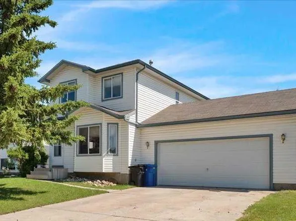 118 SE Meadowpark Dr, Carstairs, AB T0M 0N0