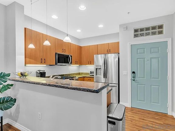 5th image of 1400 Broadway #1202