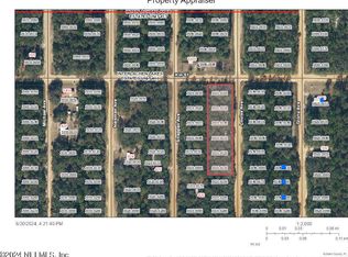 6 Louise Ave, Interlachen, FL 32148