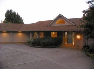 2465 Crestmont Cir S, Salem, OR 97302