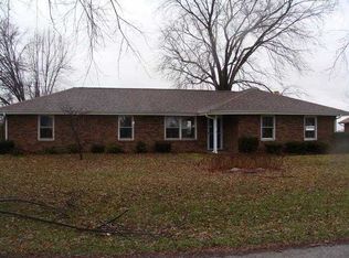 4152 E Clover St, Columbus, IN 47203