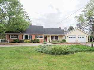 8143 Brookwood Dr, Portage, MI 49024