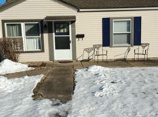 904 N Wesley St, Springfield, IL 62702