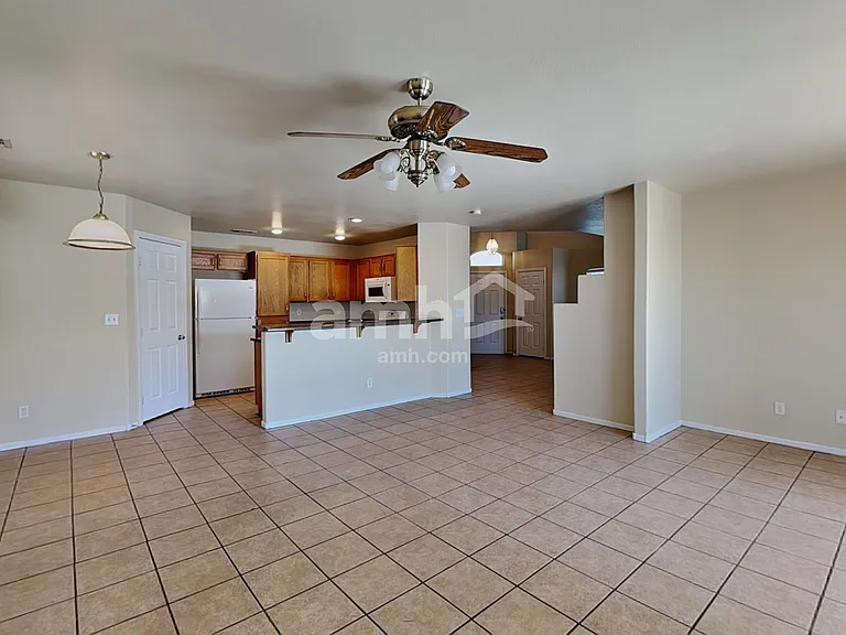 3912 Camryn Holly St — Photo 6