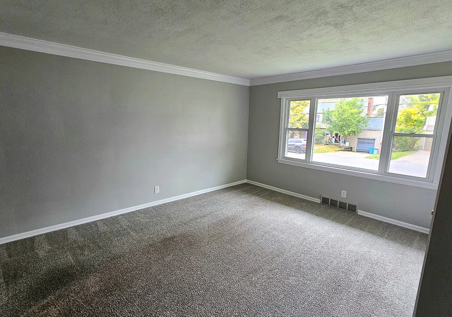 807 Arlington Ave — Photo 3
