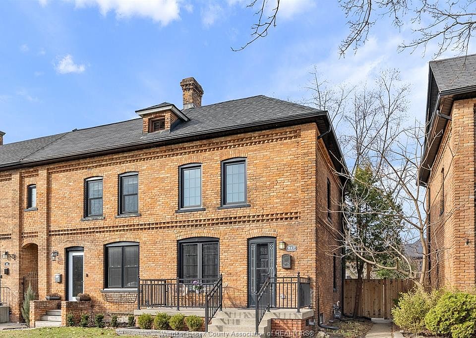 1st image of 817 Monmouth Rd