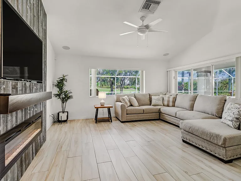 196 Palmetto Dunes Cir — Photo 10