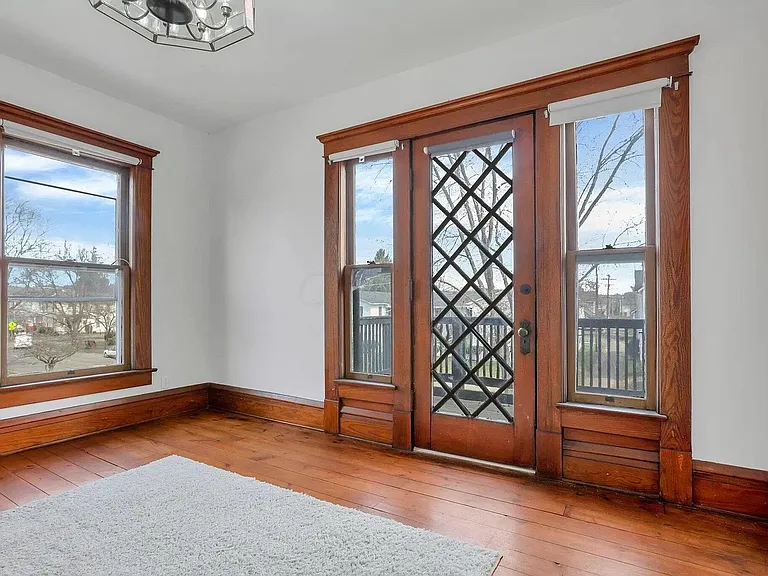365 Hudson Ave #1 — Photo 17